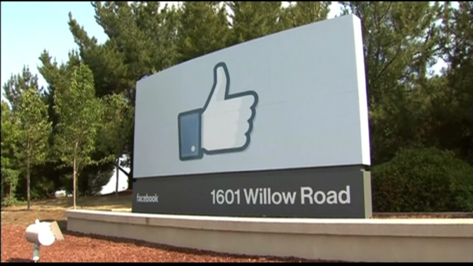 Li Tirkiyê136 melper û kanalên ser înternetê hatin qedexe kirin